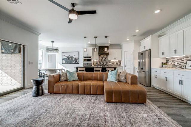 22297 Forester Lane, Edmond, OK 73025