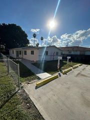 7154 SW 22nd St 7154, Miami, FL 33155