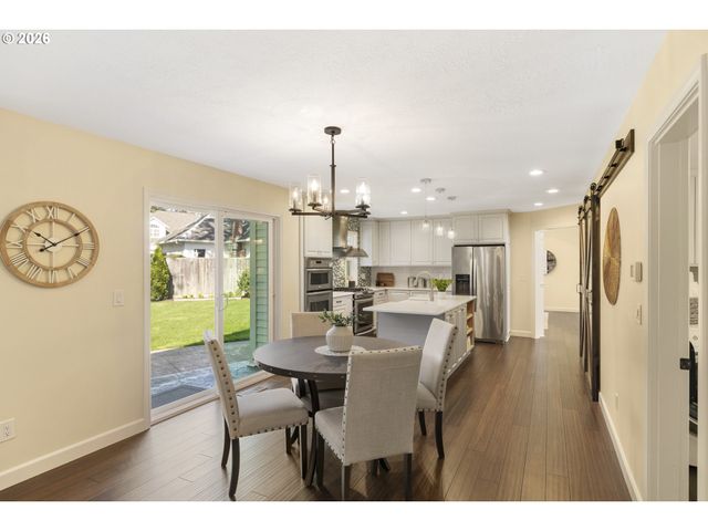 5475 WESTFIELD Ct, Lake Oswego, OR 97035