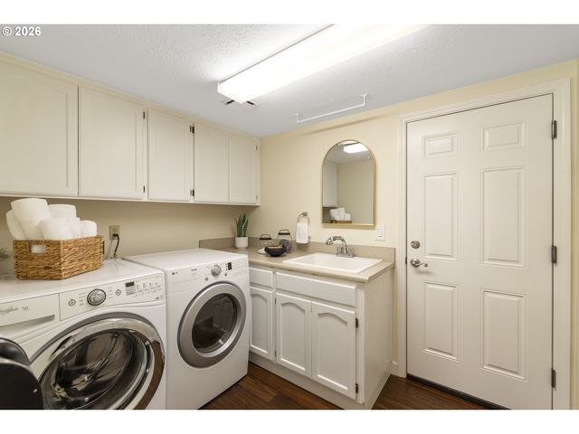 5475 WESTFIELD Ct, Lake Oswego, OR 97035