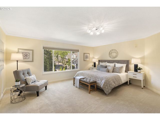 5475 WESTFIELD Ct, Lake Oswego, OR 97035