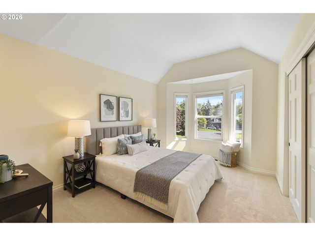 5475 WESTFIELD Ct, Lake Oswego, OR 97035
