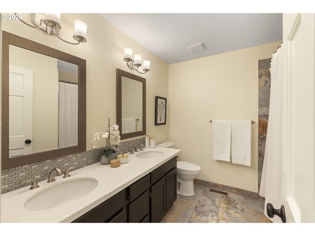 5475 WESTFIELD Ct, Lake Oswego, OR 97035