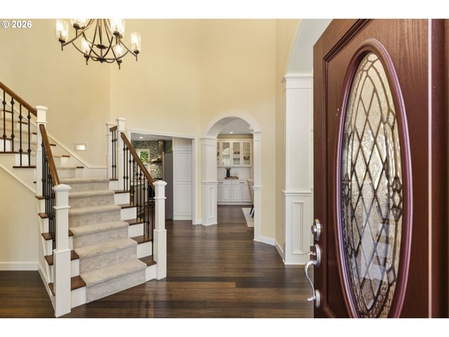 5475 WESTFIELD Ct, Lake Oswego, OR 97035