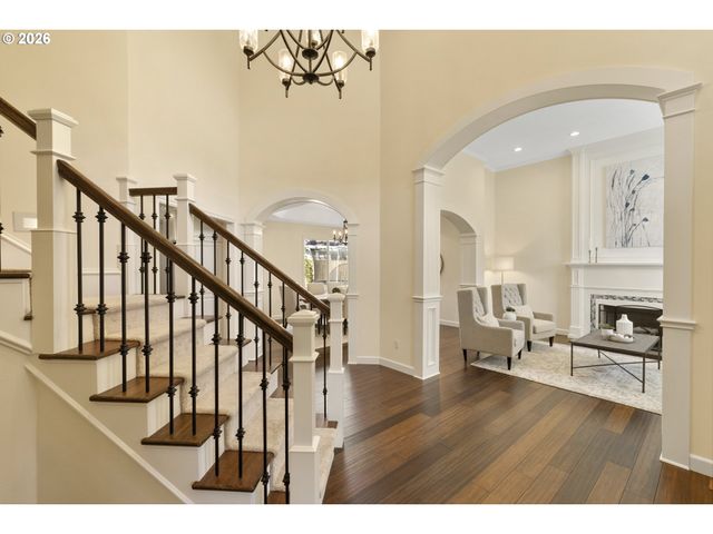 5475 WESTFIELD Ct, Lake Oswego, OR 97035