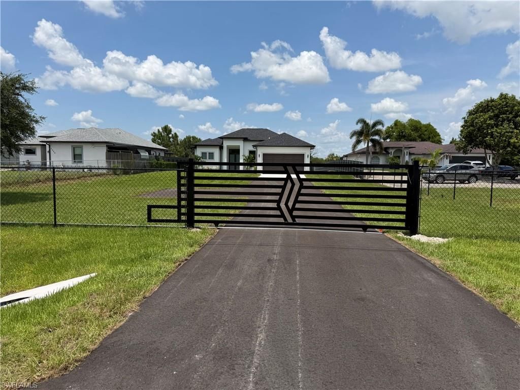 3237 29TH AVE NE, NAPLES, FL 34120 — photo 2