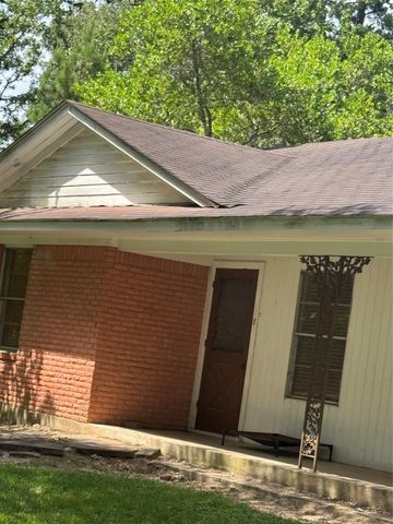 310 S Highway 150, Coldspring, TX 77331