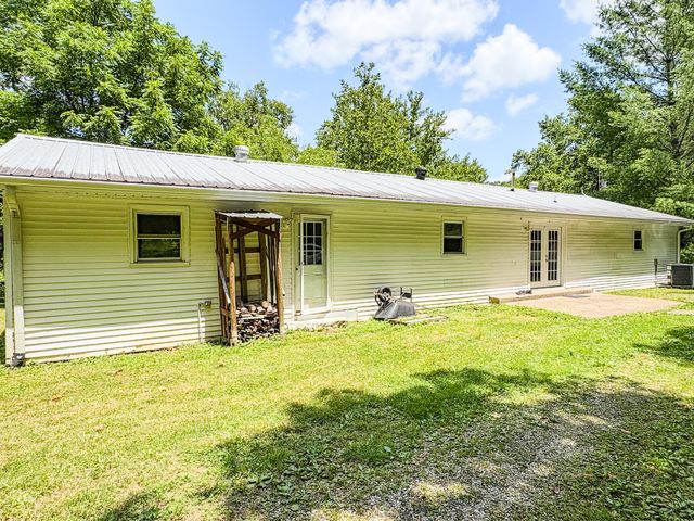 2290 Shryocks Ferry Road, Versailles, KY 40383