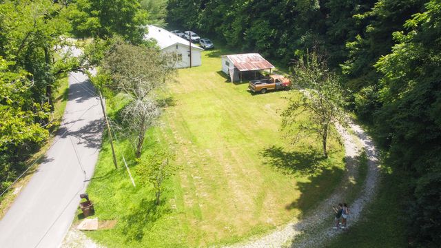 2290 Shryocks Ferry Road, Versailles, KY 40383