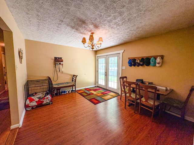 2290 Shryocks Ferry Road, Versailles, KY 40383