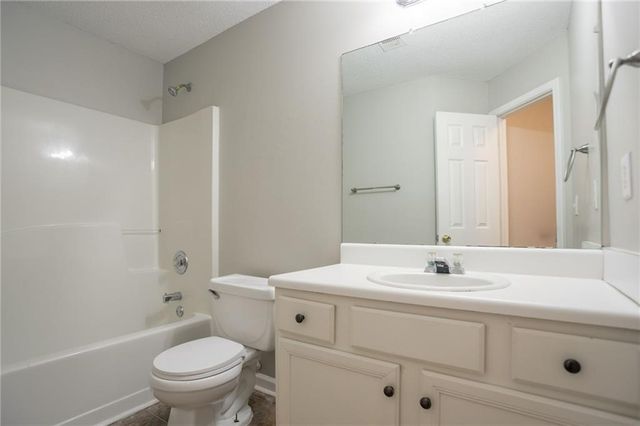 3633 Emerald Point, Decatur, GA 30034