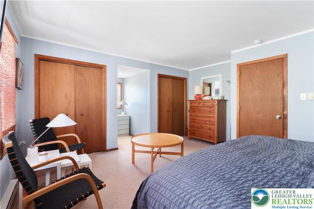 462 Country Place Drive, Coolbaugh Twp, PA 18466