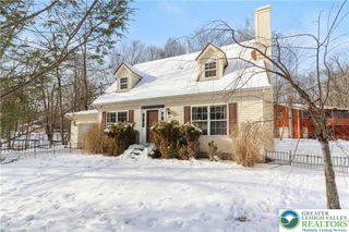 462 Country Place Drive, Coolbaugh Twp, PA 18466