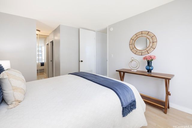 1925 Kalakaua Avenue 903, Honolulu, HI 96815