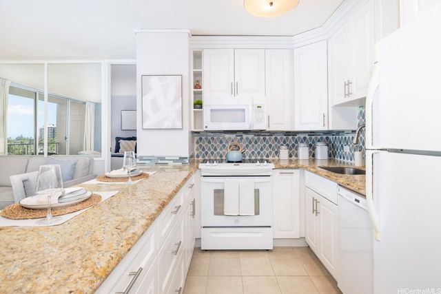 1925 Kalakaua Avenue 903, Honolulu, HI 96815