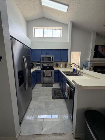 9508 GLENPOINTE DRIVE, Riverview, FL 33569