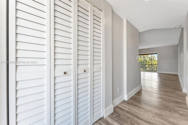 1400 NE 57th Ct 206, Fort Lauderdale, FL 33334