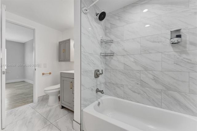 1400 NE 57th Ct 206, Fort Lauderdale, FL 33334