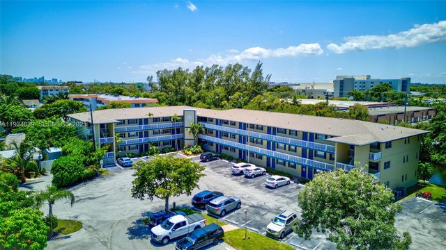 1400 NE 57th Ct 206, Fort Lauderdale, FL 33334
