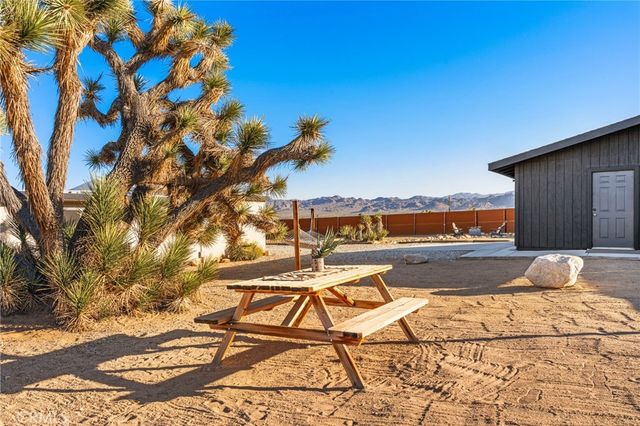 4212 ONeil Road, Joshua Tree, CA 92252
