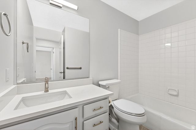 1478 W CORNERSTONE DR, South Jordan, UT 84095