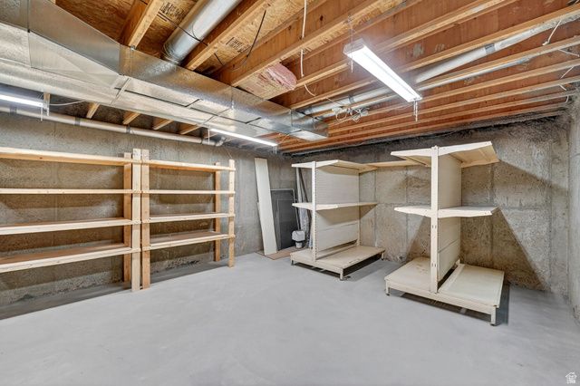 1478 W CORNERSTONE DR, South Jordan, UT 84095