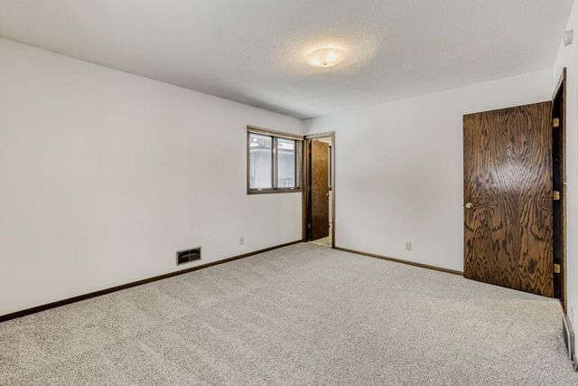 70 W Sandra Lee Drive, Saint Paul, MN 55119