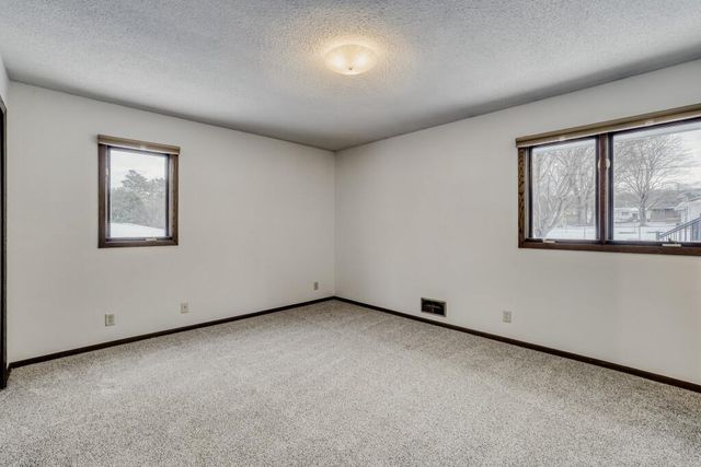 70 W Sandra Lee Drive, Saint Paul, MN 55119