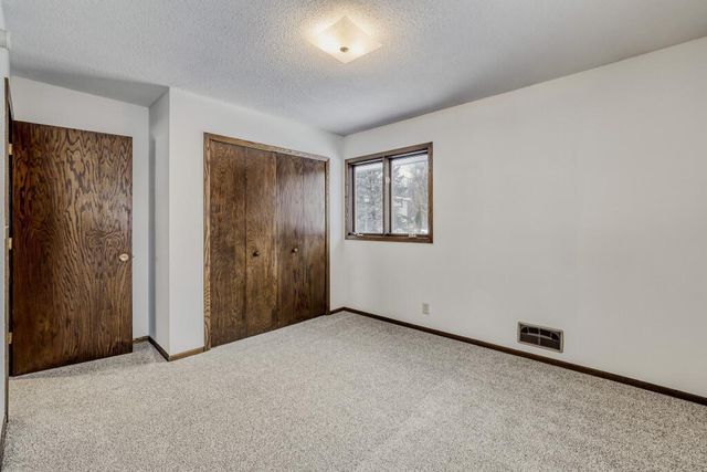 70 W Sandra Lee Drive, Saint Paul, MN 55119