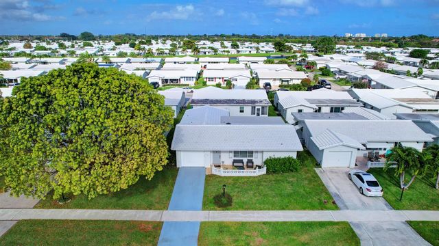 716 SW 18th Street, Boynton Beach, FL 33426