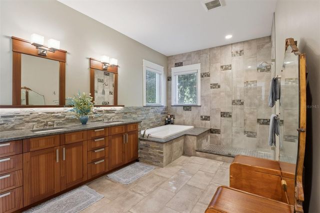 15503 TROTTING HORSE LANE, Tavares, FL 32778