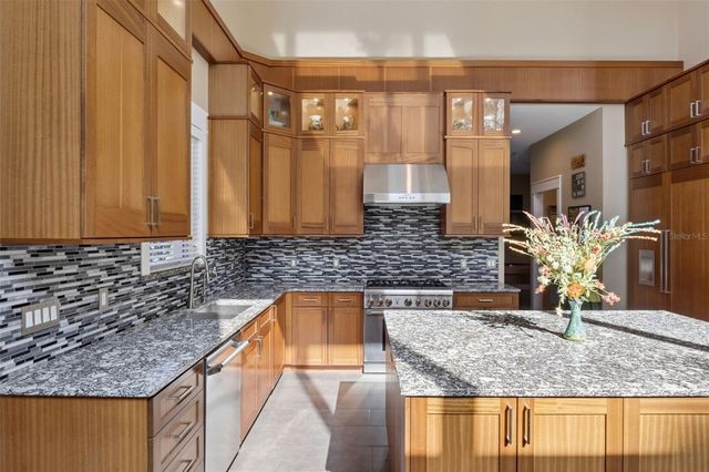 15503 TROTTING HORSE LANE, Tavares, FL 32778