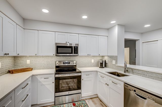 207 Mainsail Circle, Jupiter, FL 33477