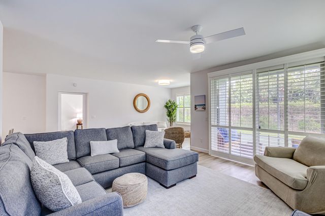 207 Mainsail Circle, Jupiter, FL 33477