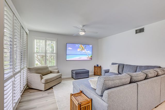 207 Mainsail Circle, Jupiter, FL 33477