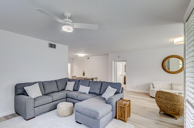 207 Mainsail Circle, Jupiter, FL 33477