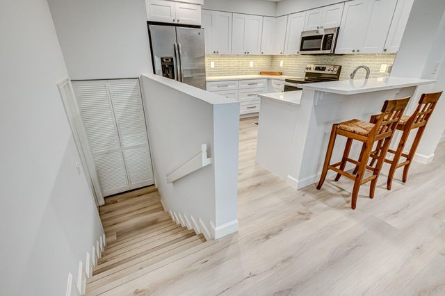 207 Mainsail Circle, Jupiter, FL 33477