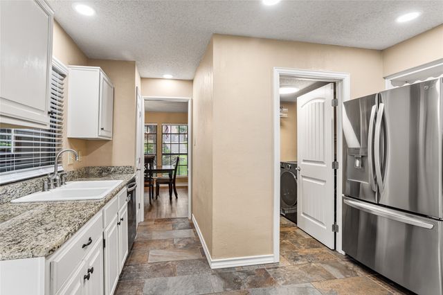 6703 Canalview Drive, Arlington, TX 76016