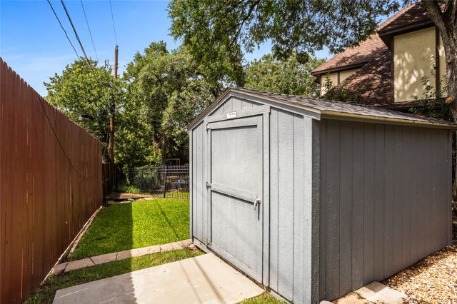 6703 Canalview Drive, Arlington, TX 76016