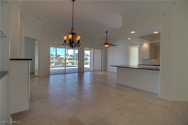 7681 Sicilia CT, Naples, FL 34114