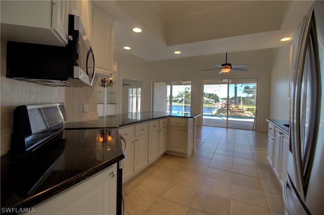 7681 Sicilia CT, Naples, FL 34114