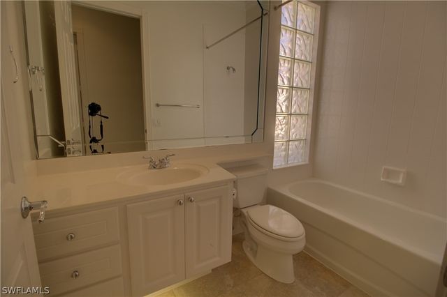 7681 Sicilia CT, Naples, FL 34114