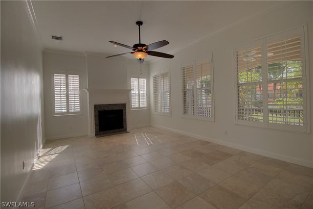 7681 Sicilia CT, Naples, FL 34114