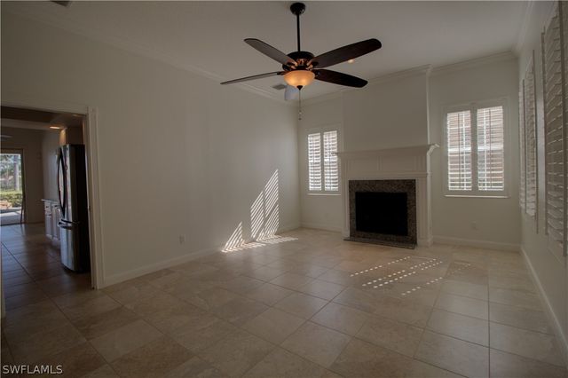 7681 Sicilia CT, Naples, FL 34114