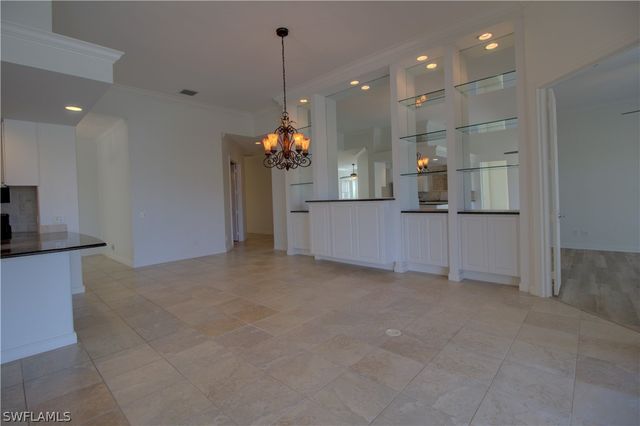 7681 Sicilia CT, Naples, FL 34114