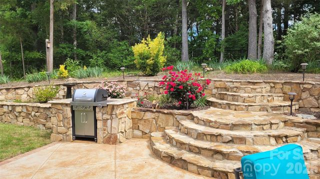 11045 Double Knot Court, Midland, NC 28107