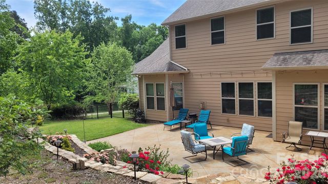 11045 Double Knot Court, Midland, NC 28107