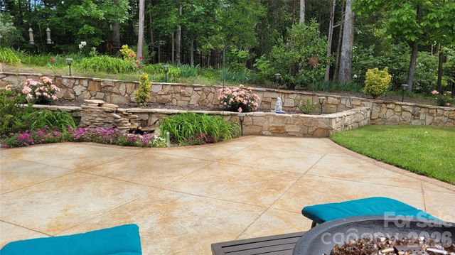 11045 Double Knot Court, Midland, NC 28107