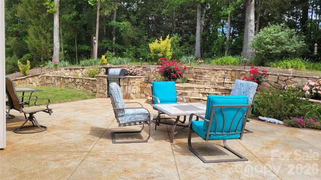 11045 Double Knot Court, Midland, NC 28107
