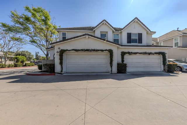 678 Americana Drive, Fullerton, CA 92832